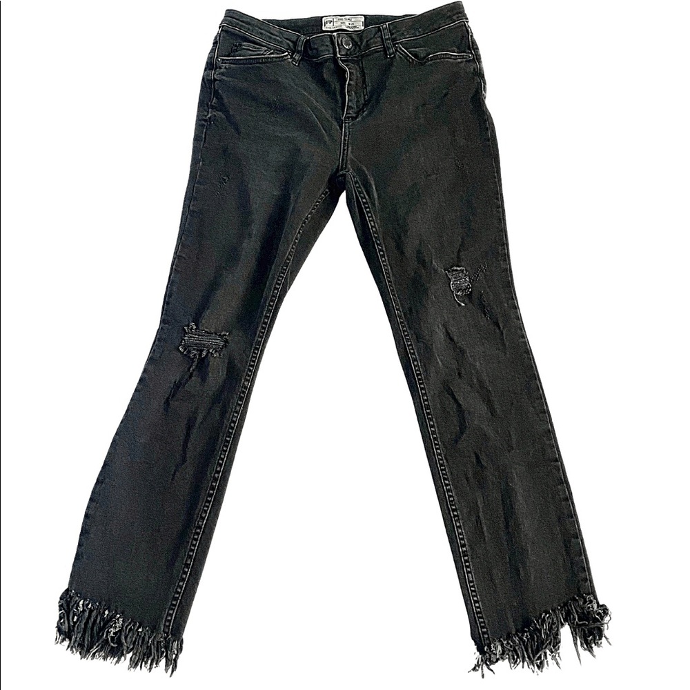 FREE PEOPLE raw hem distressed jeans